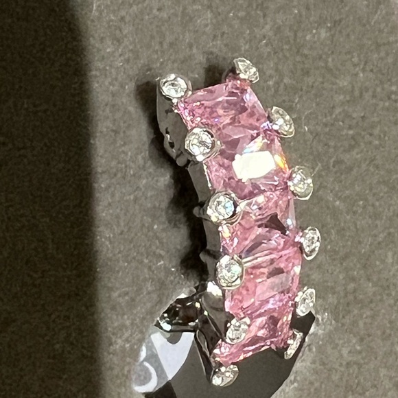 New Nolan Miller  Clip on Earrings - Picture 4 of 11